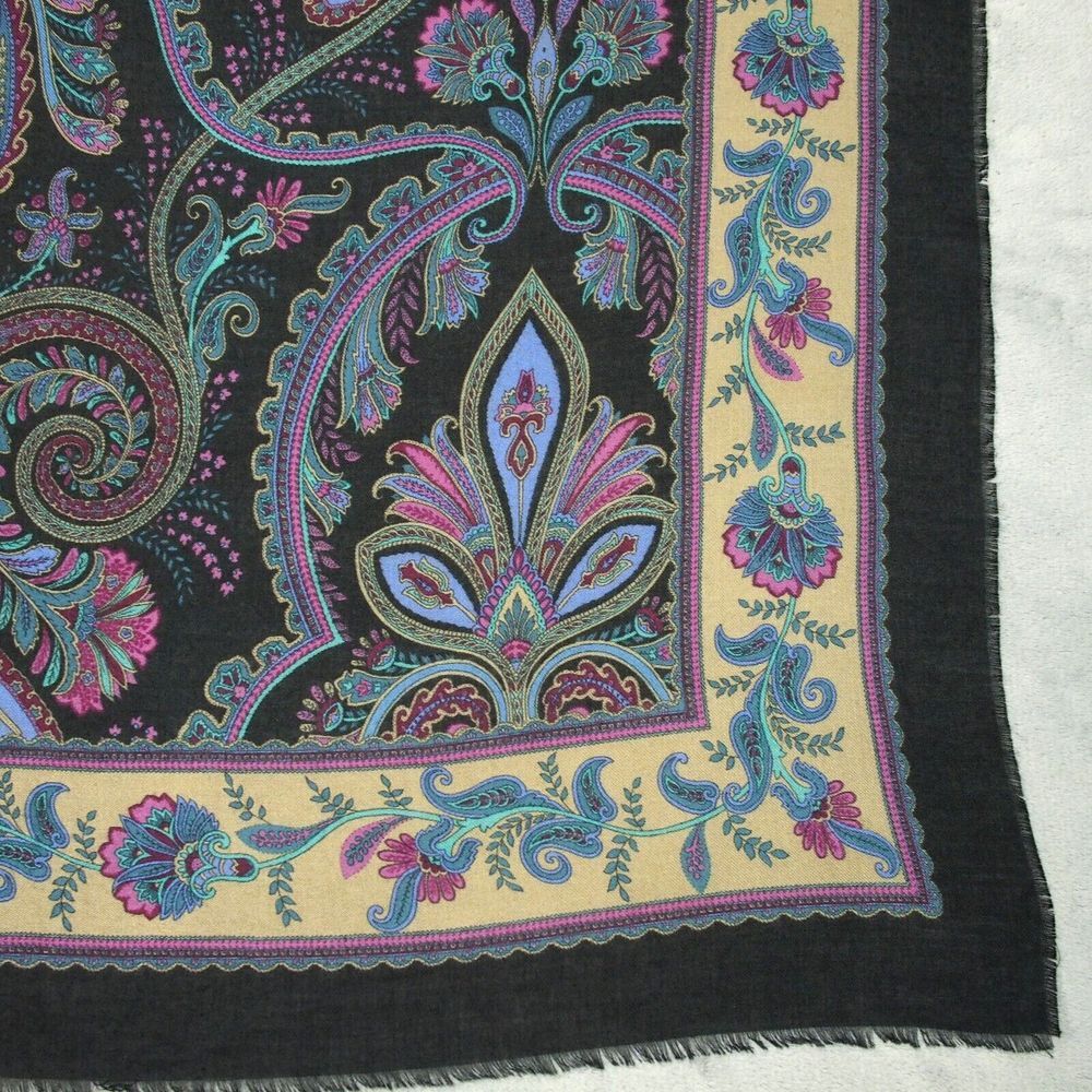 Vintage Italian Renaissance Paisley Scarf 46x46 - Picture 7 of 9